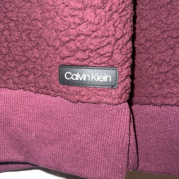 Calvin Klein sweater - Picture 7 of 8